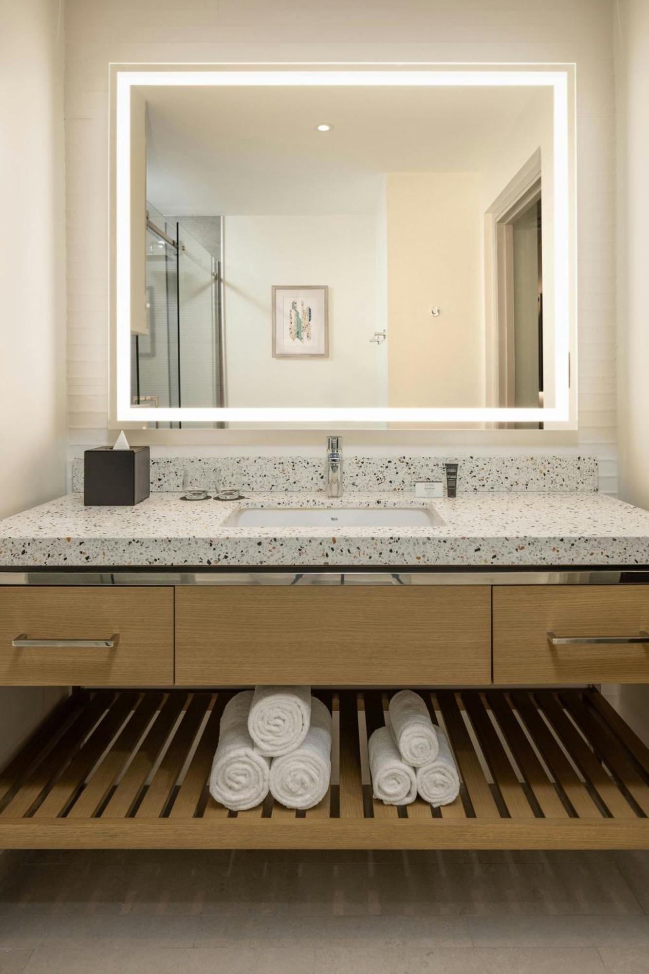 מלון וילמסטאד Courtyard By Marriott Curacao מראה חיצוני תמונה